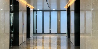 “老兵”电梯服役20多年仍未退役，电梯换新为何比加梯更难？